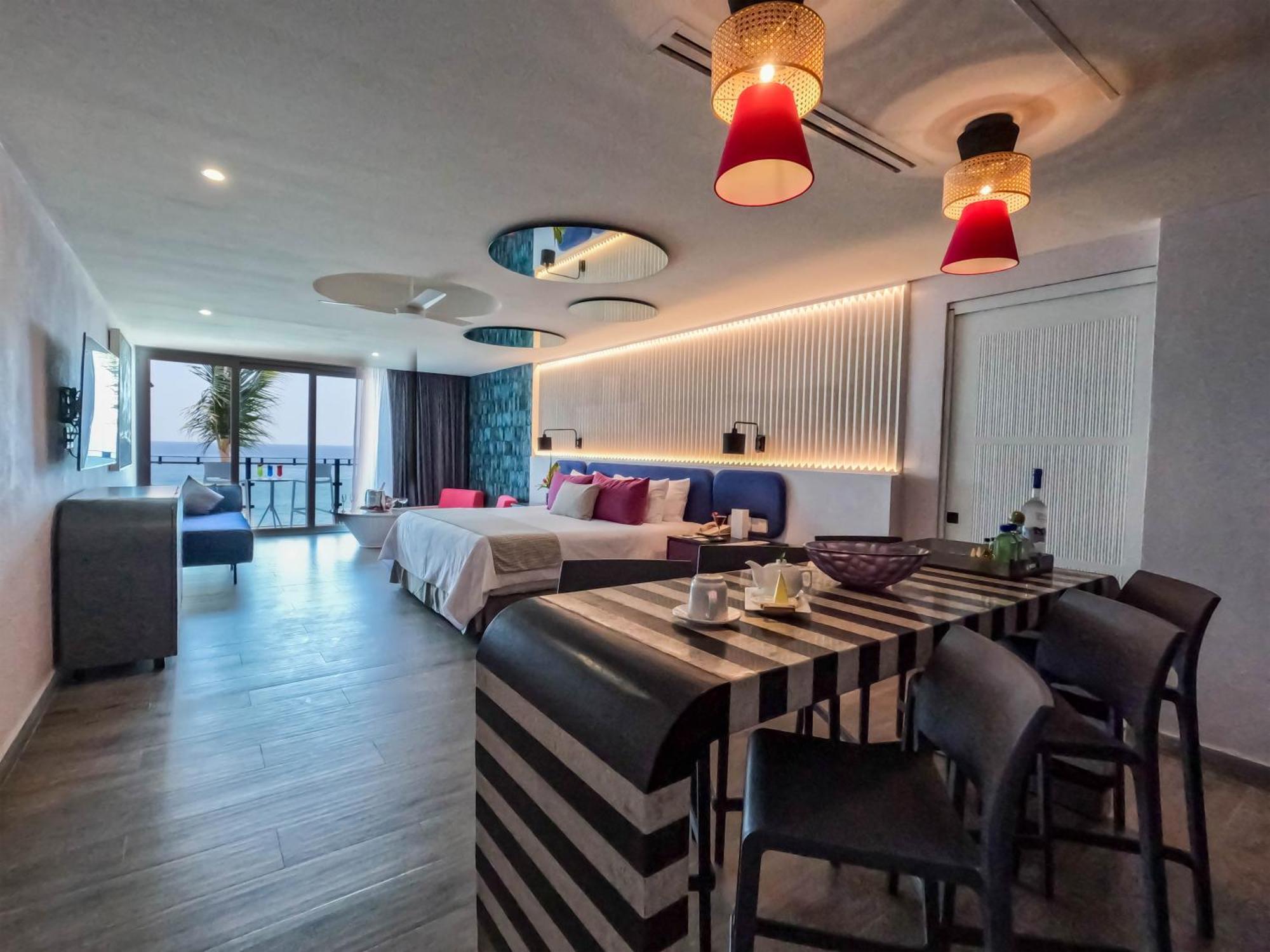 Almar Resort Luxury Lgbt Experience By Mantamar Beach Club (Adults Only) Puerto Vallarta Exterior photo